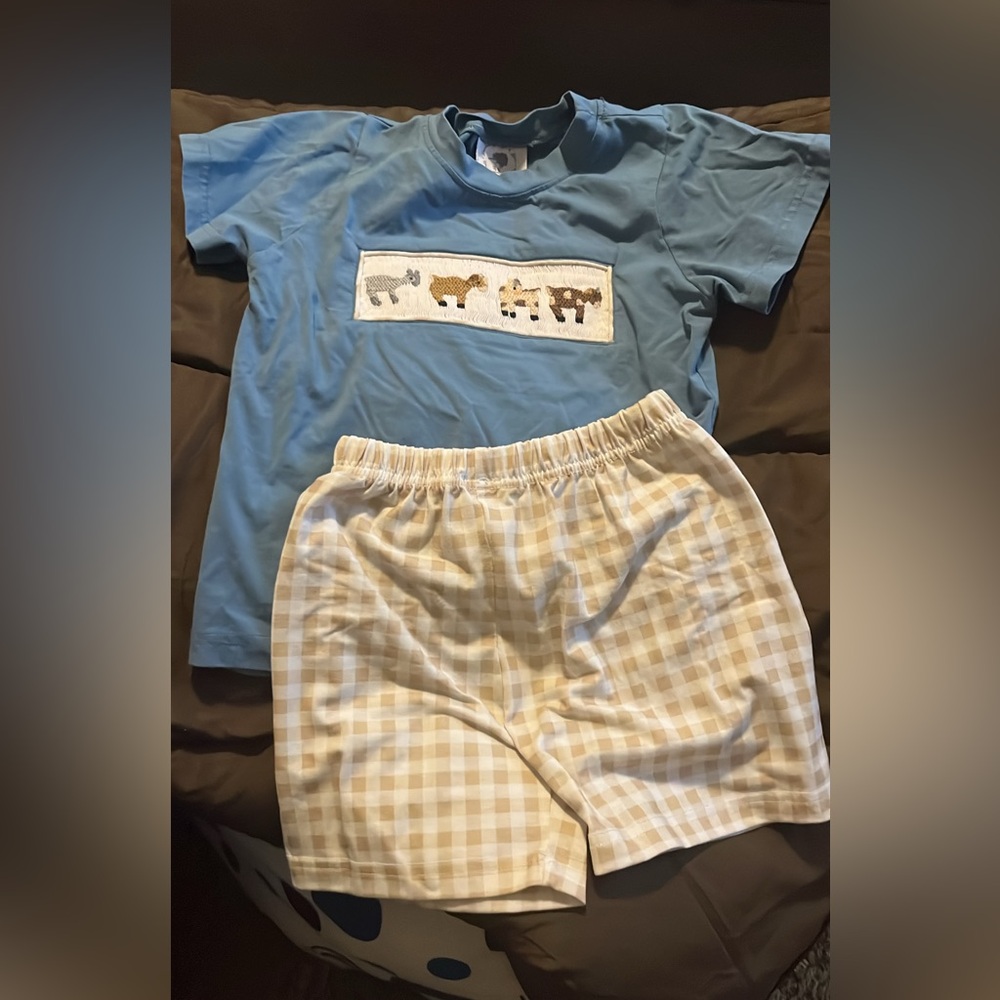 Boutique “Smocked by Laya & Linc”